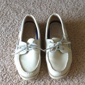 Sperry A/O topside in white
